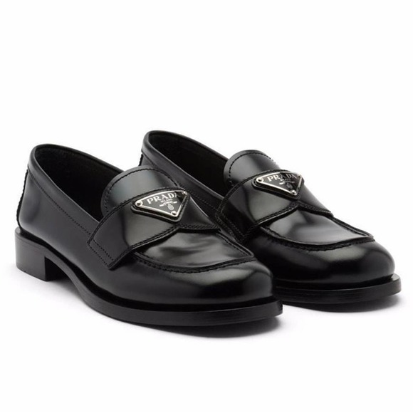 PRADA logo leather loafers 39